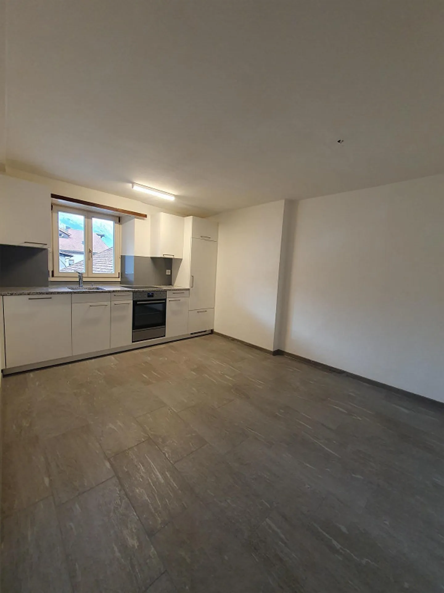 Appartement 4½ pièces au centre - Photo 2 sur 11