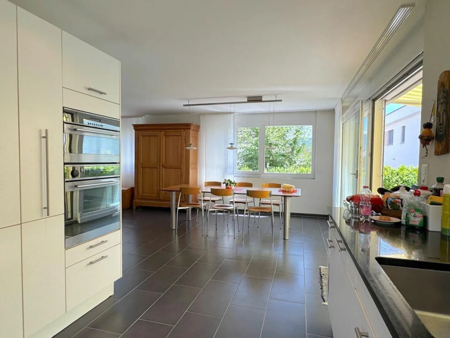 Freistehendes Einfamilienhaus mit Garten - Foto 4 von 15