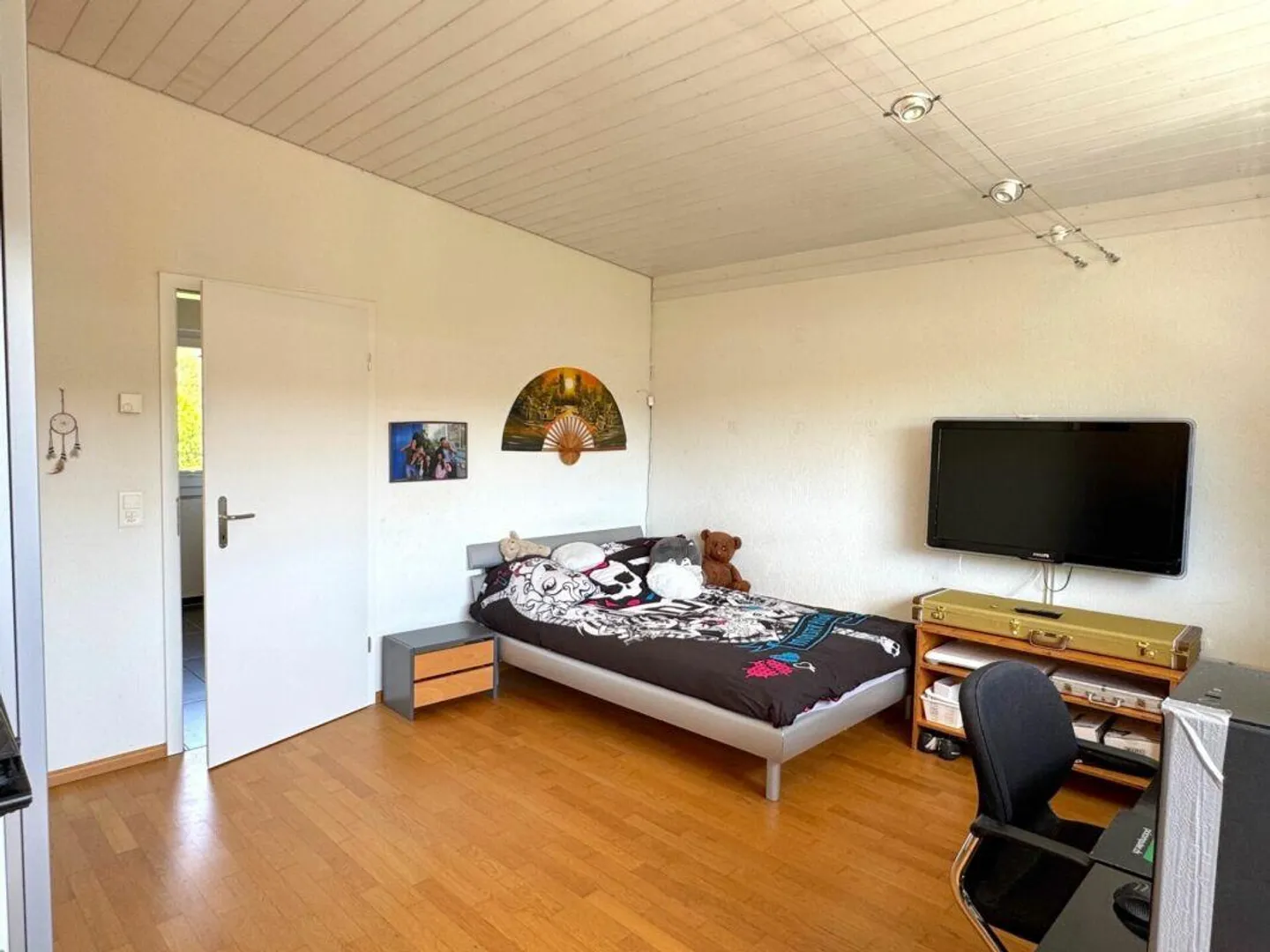 Freistehendes Einfamilienhaus mit Garten - Foto 8 von 15