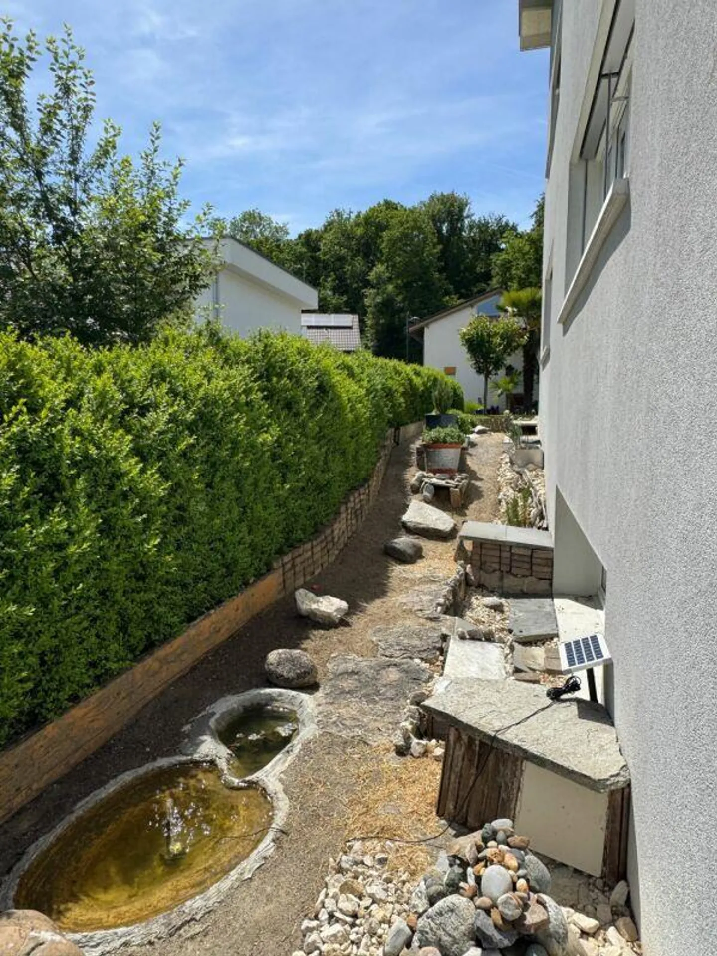 Freistehendes Einfamilienhaus mit Garten - Foto 14 von 15