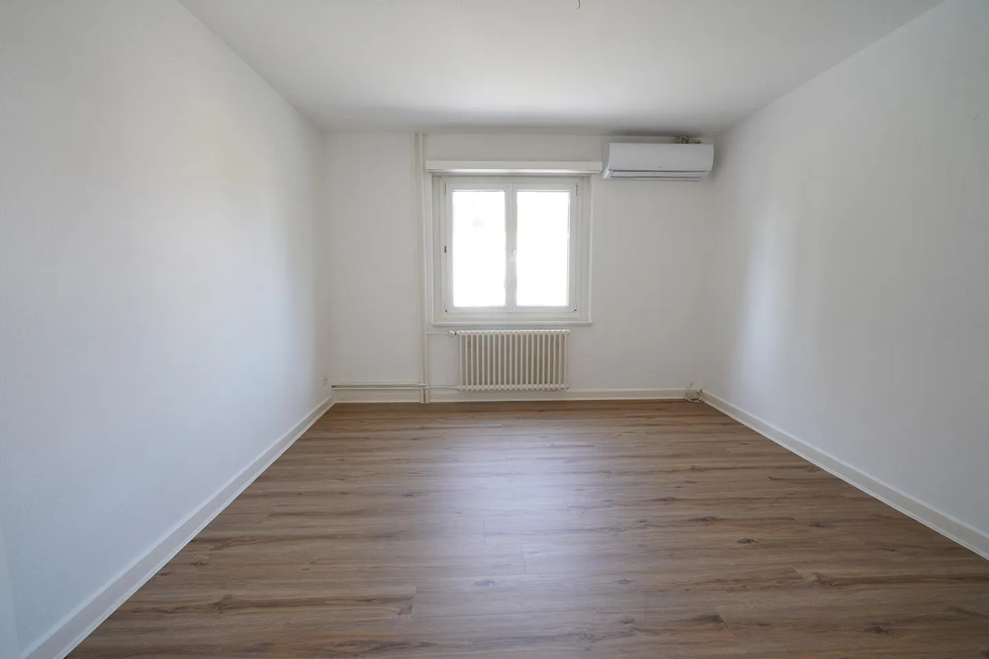 4 Zimmer Wohnung mitten im schönen Kuonimatt-Quartier (1. OG) - Photo 3 of 14