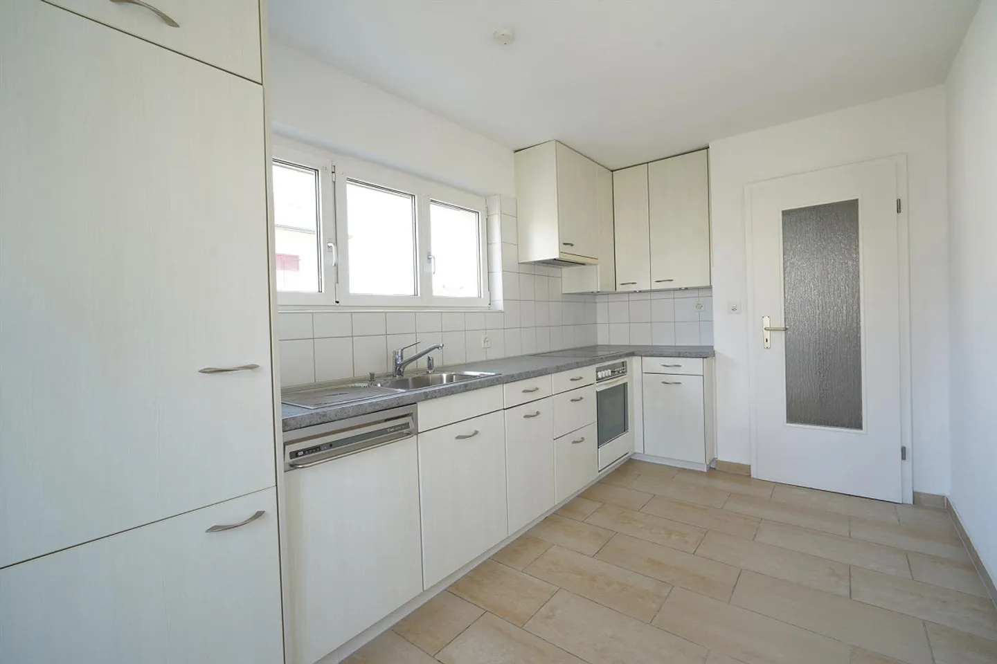 4 Zimmer Wohnung mitten im schönen Kuonimatt-Quartier (1. OG) - Photo 5 of 14