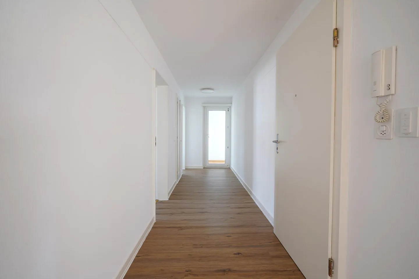 4 Zimmer Wohnung mitten im schönen Kuonimatt-Quartier (1. OG) - Photo 8 of 14