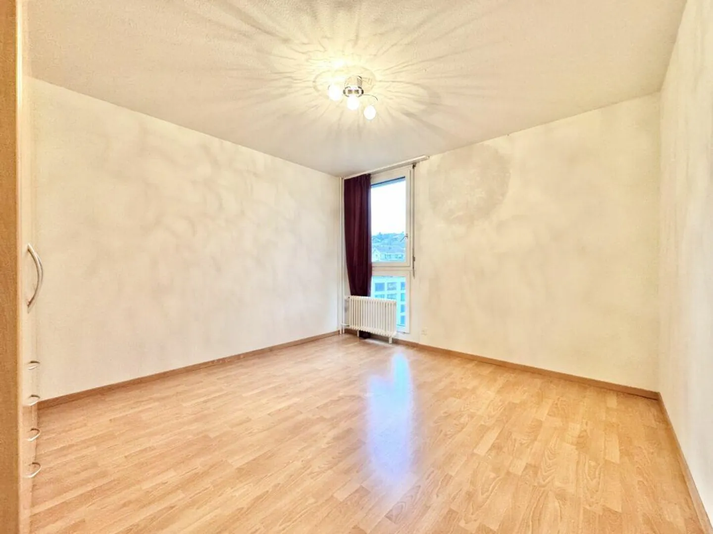 Camera in appartamento condiviso a Baar (Zug) | Minimo 12 mesi (Ideale per espatriati) - Foto 1 di 6