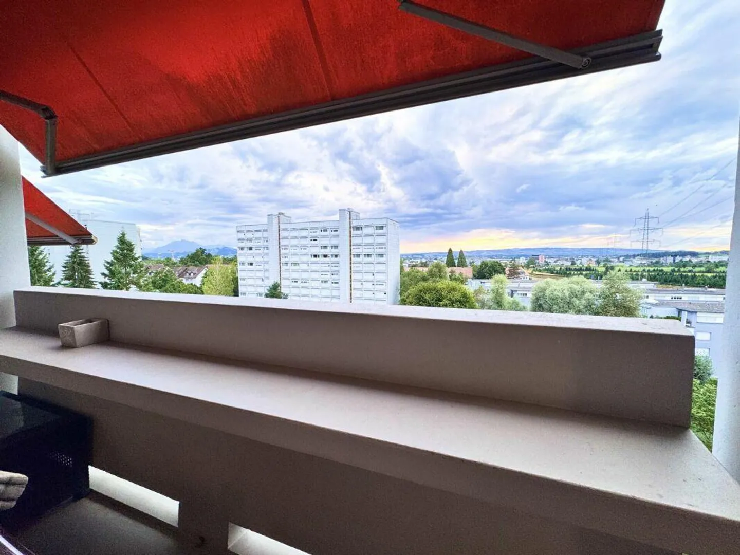 Camera in appartamento condiviso a Baar (Zug) | Minimo 12 mesi (Ideale per espatriati) - Foto 3 di 6