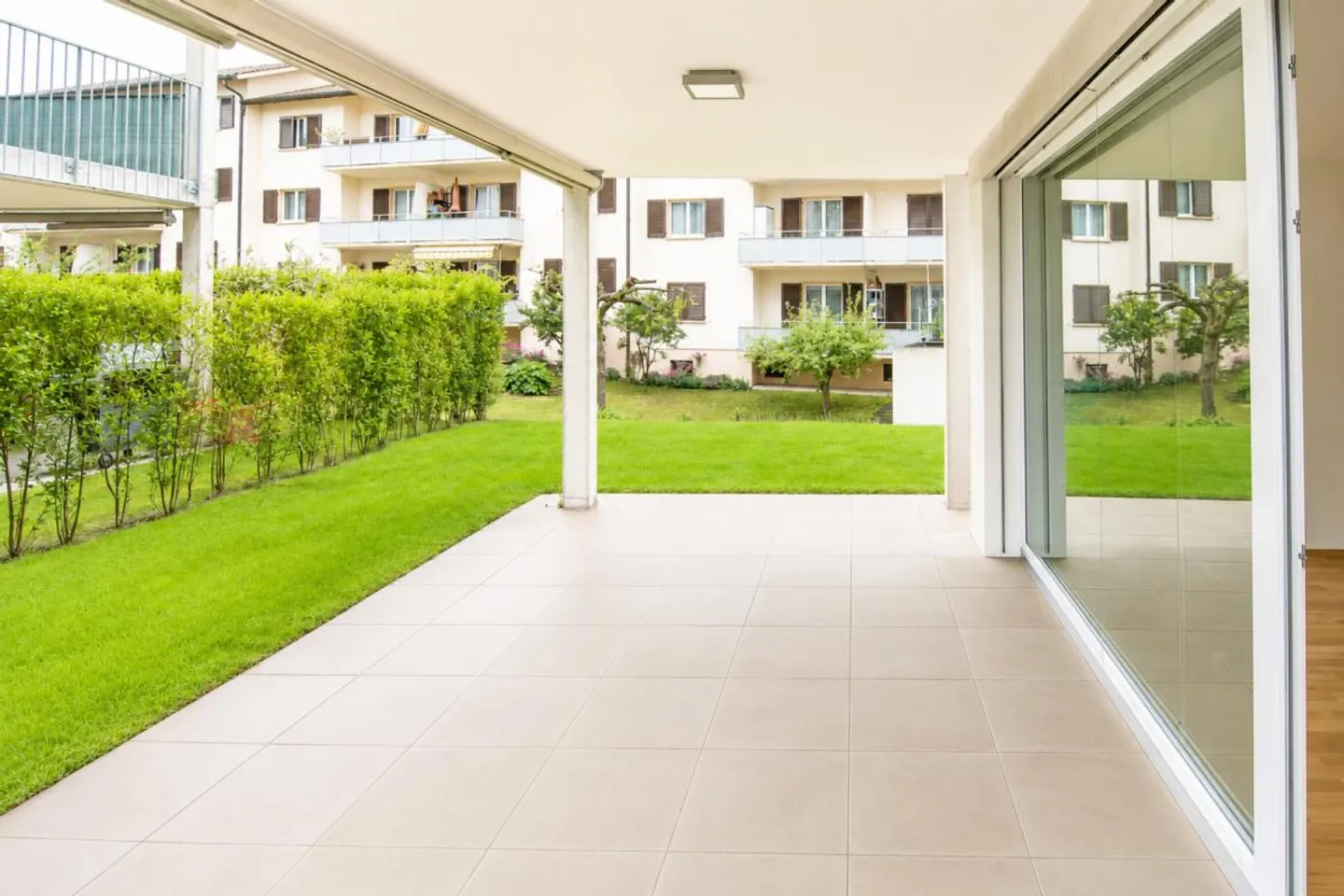 Appartement de jardin ensoleillé - Photo 7 sur 8