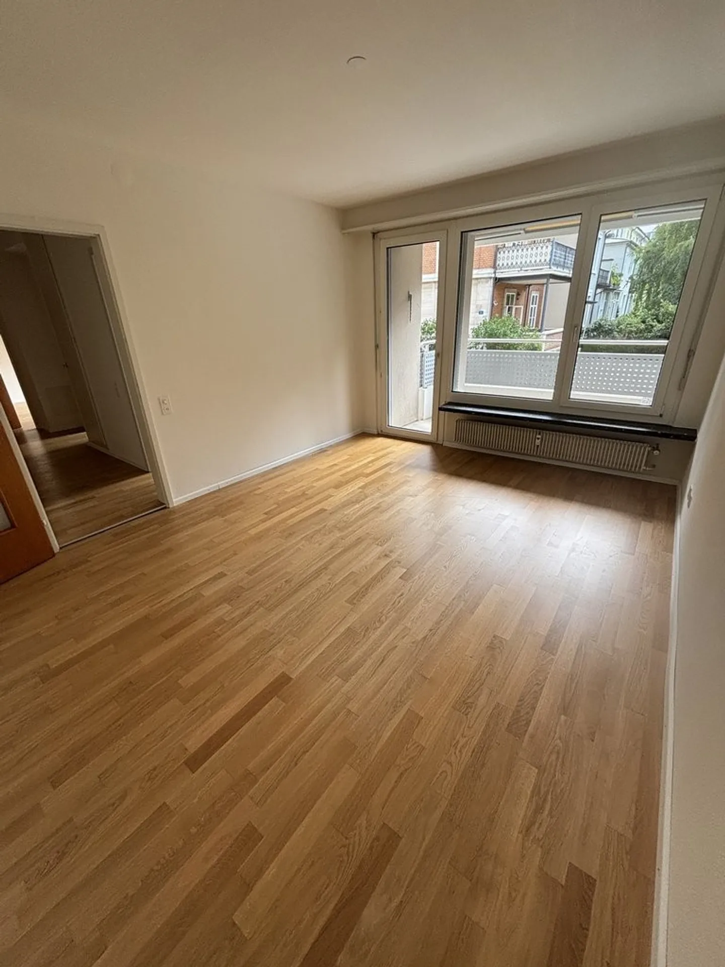 Appartement lumineux de 2 pièces dans un emplacement central à Bâle - Photo 3 sur 7