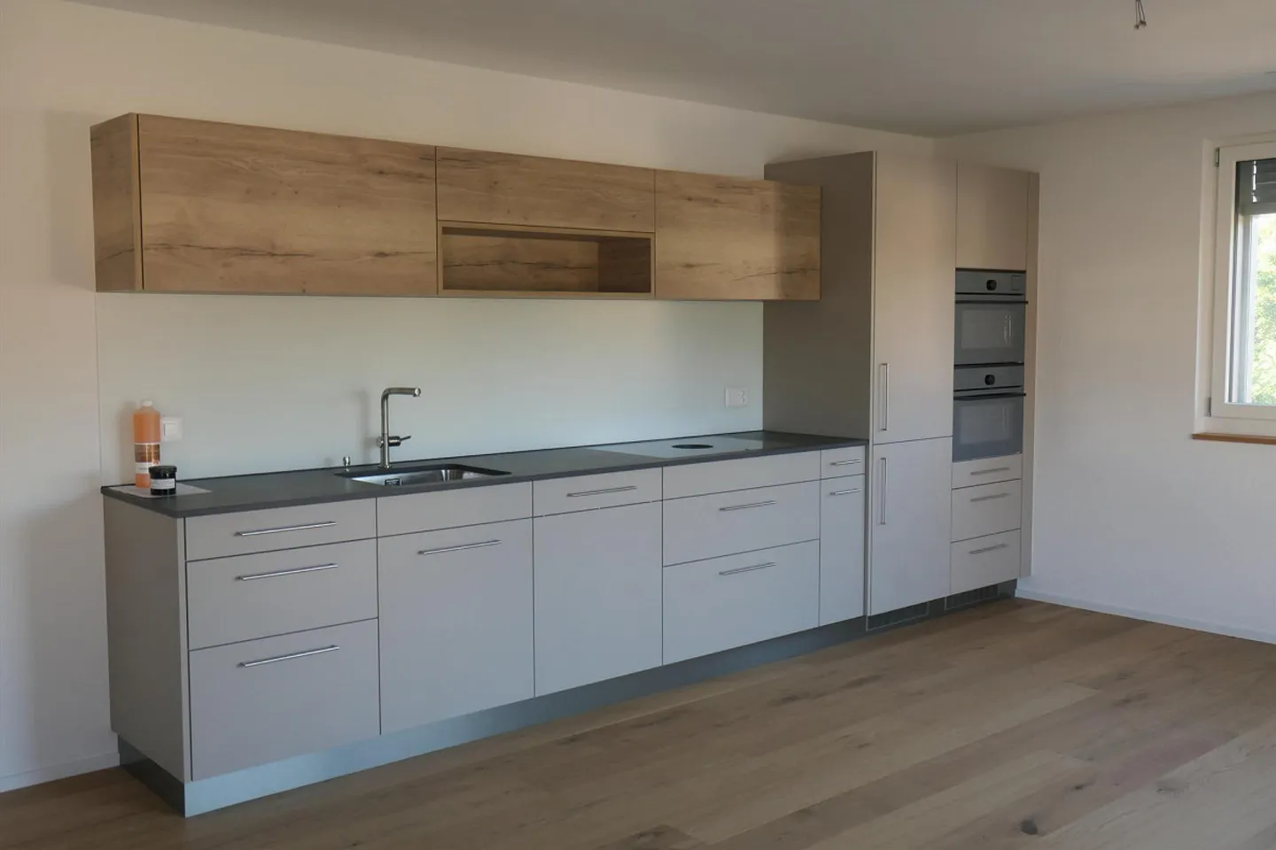 Appartement moderne et attrayant de 3,5 pièces - Photo 3 sur 11