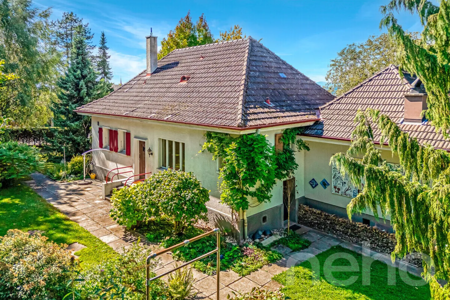 Exclusive Living Near the Lake with Additional Expansion Area - Photo 3 of 13