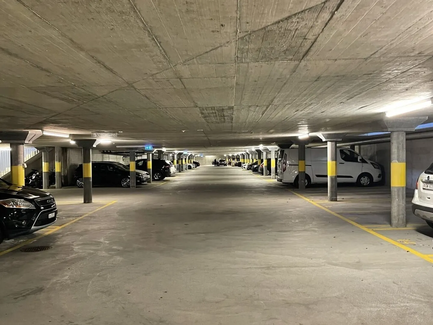 Parking space in a central location - Photo 2 of 2