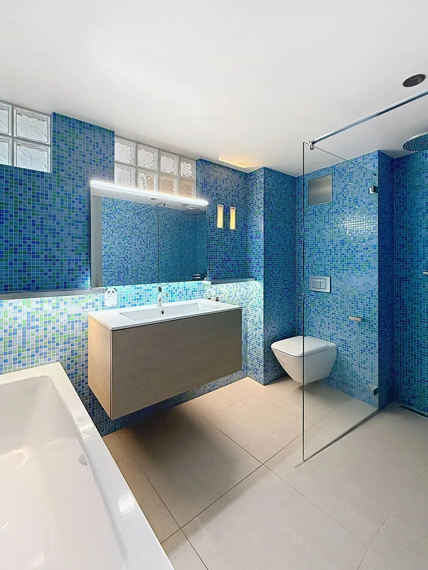 Elegant Apartment in Vésenaz - Photo 9 of 9