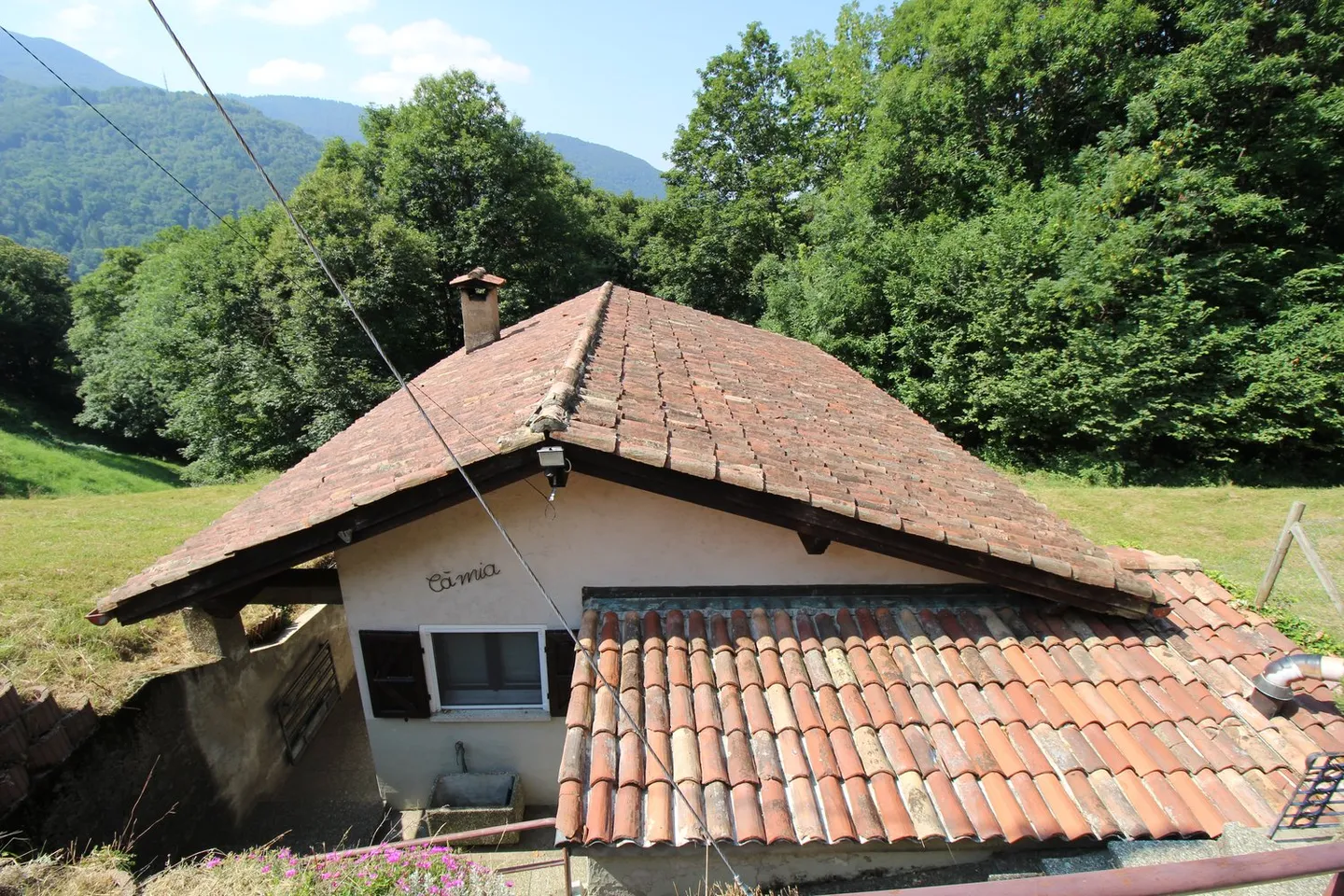 VALCOLLA - MAISON INDIVIDUELLE PARTIELLEMENT MEUBLÉE À VENDRE - Photo 4 sur 9