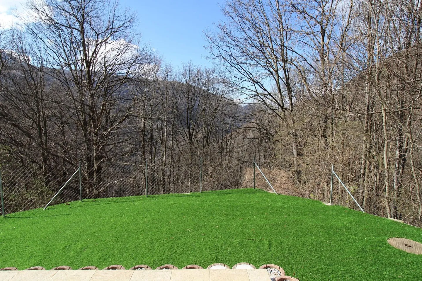 VALCOLLA - MAISON INDIVIDUELLE PARTIELLEMENT MEUBLÉE À VENDRE - Photo 5 sur 9