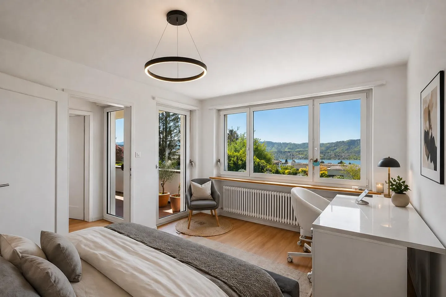 Casa unifamiliare con giardino idilliaco, vista panoramica e potenziale - Foto 2 di 6