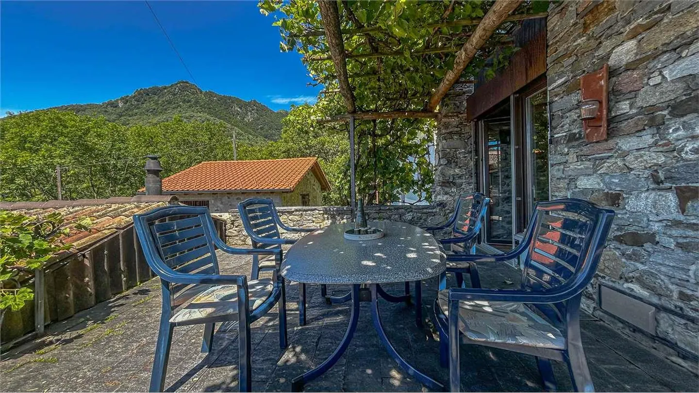 Maison rustique fascinante avec une vue ouverte imprenable sur les montagnes - Photo 6 sur 13