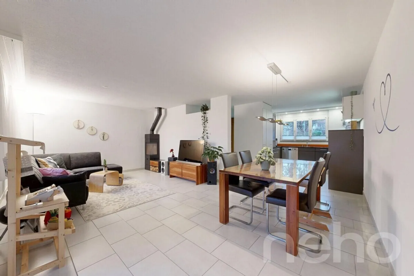 Modernized semi-detached house with PV system, heat pump, and pergola - Photo 5 of 12