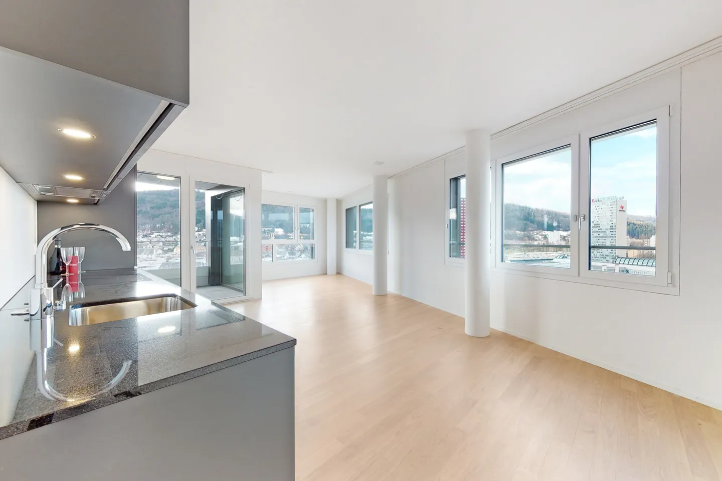 Modernes Familienapartment in Spreitenbach - Foto 2 von 3