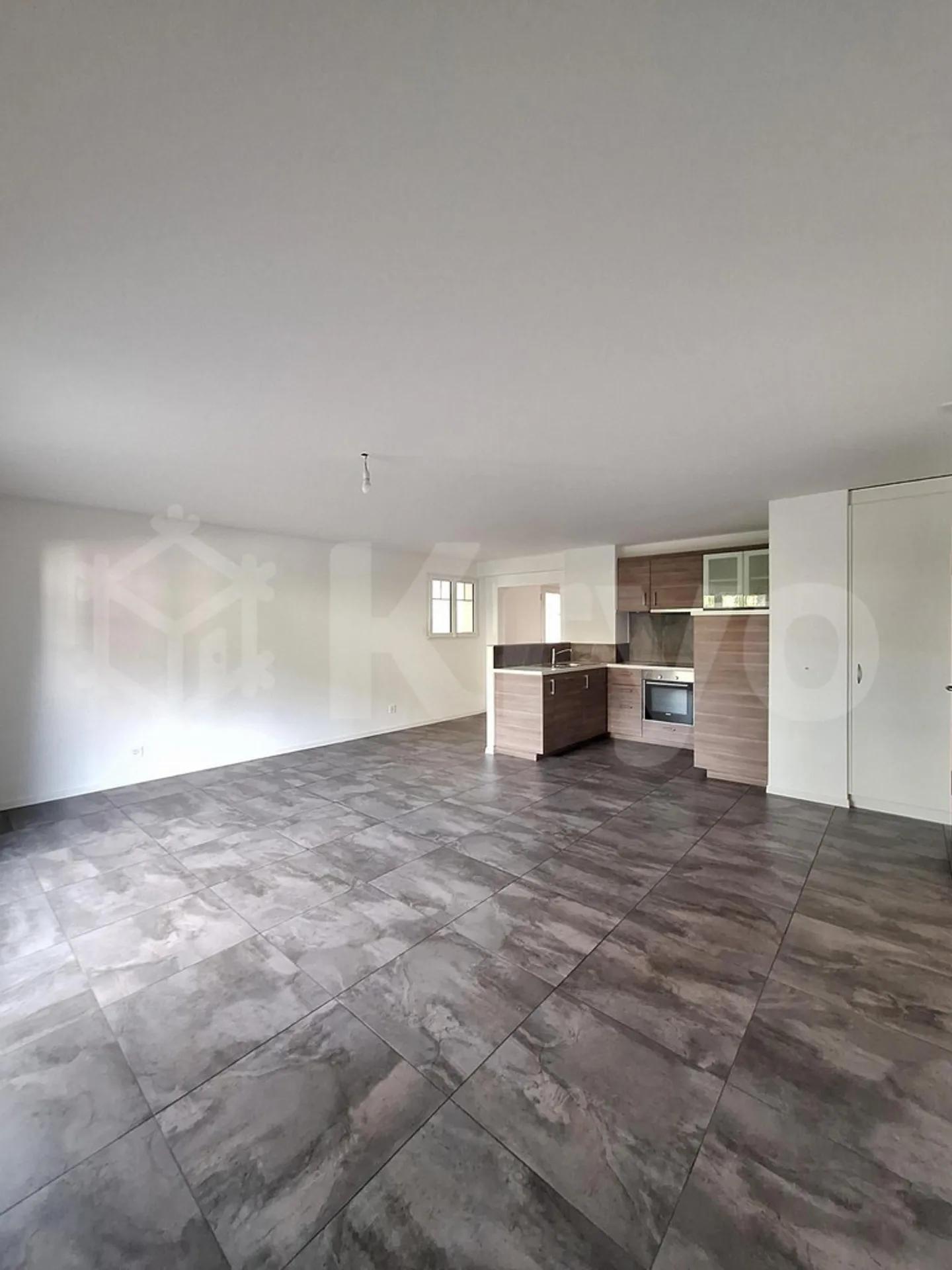Appartamento di due e mezzo locali al piano terra nel cuore di Villeneuve - Foto 1 di 4