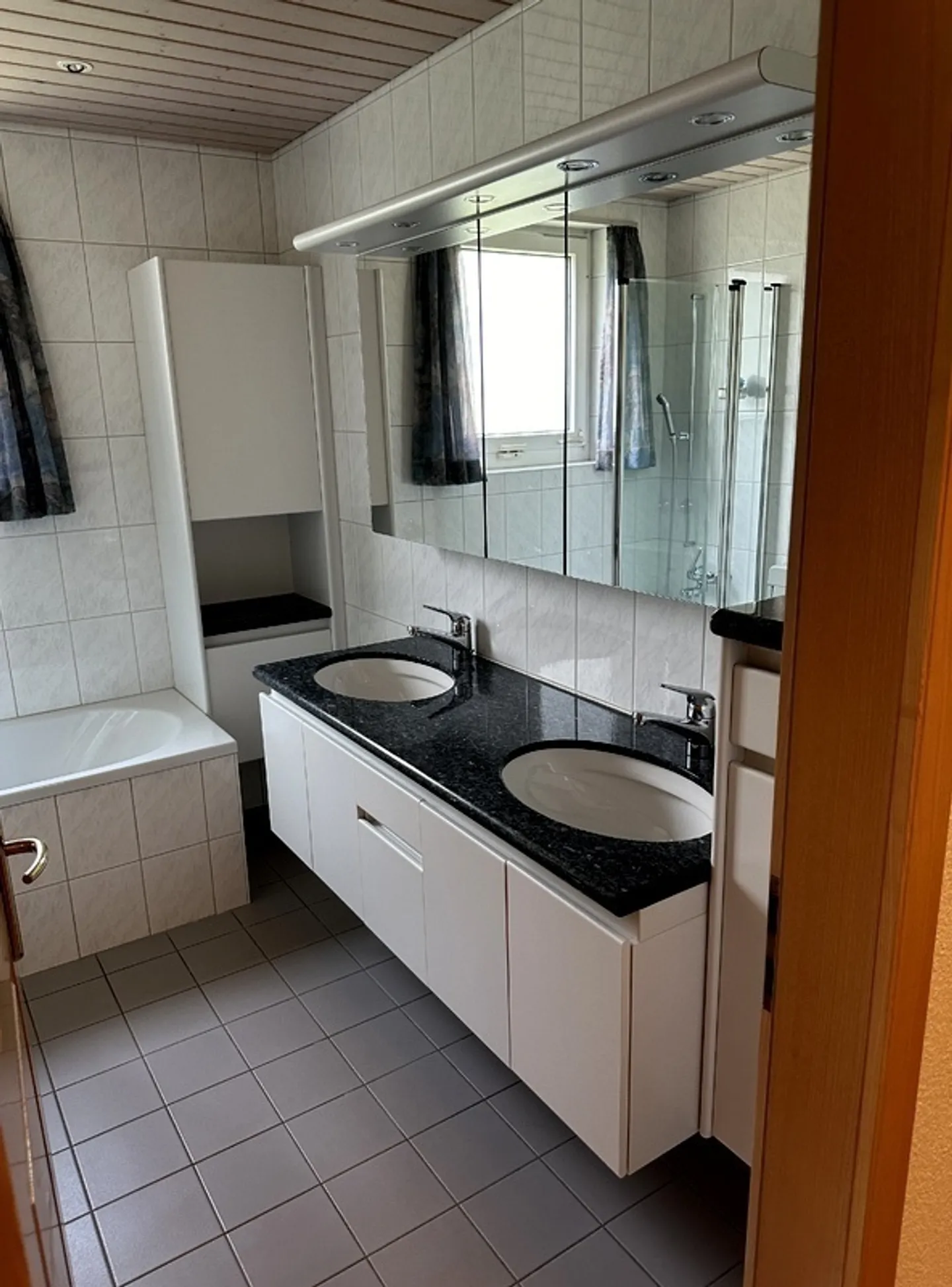 APPARTAMENTO 4½ LOCALI A ITTIGEN (BE), ARREDATO - Foto 9 di 10