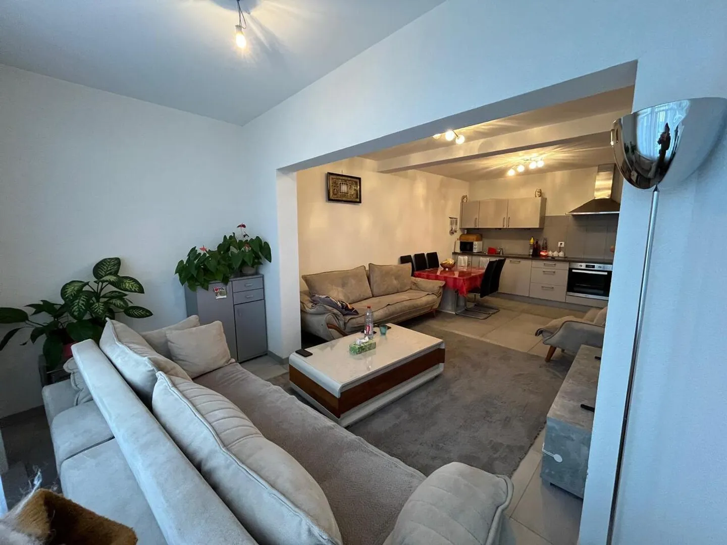 Appartement de 3,5 pièces plein centre ville avec ascenseur. - Photo 2 sur 20