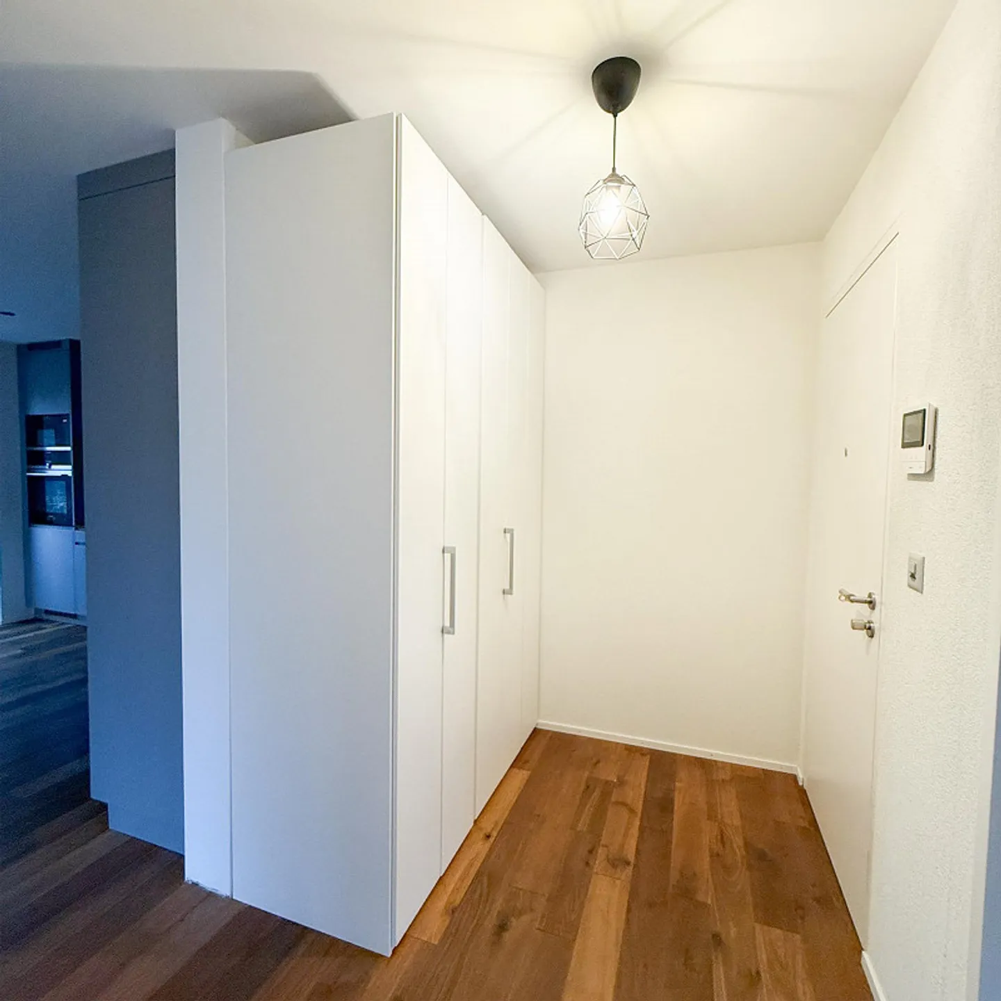 3.5-room apartment in a sought-after residential area in Binningen - Photo 8 of 13