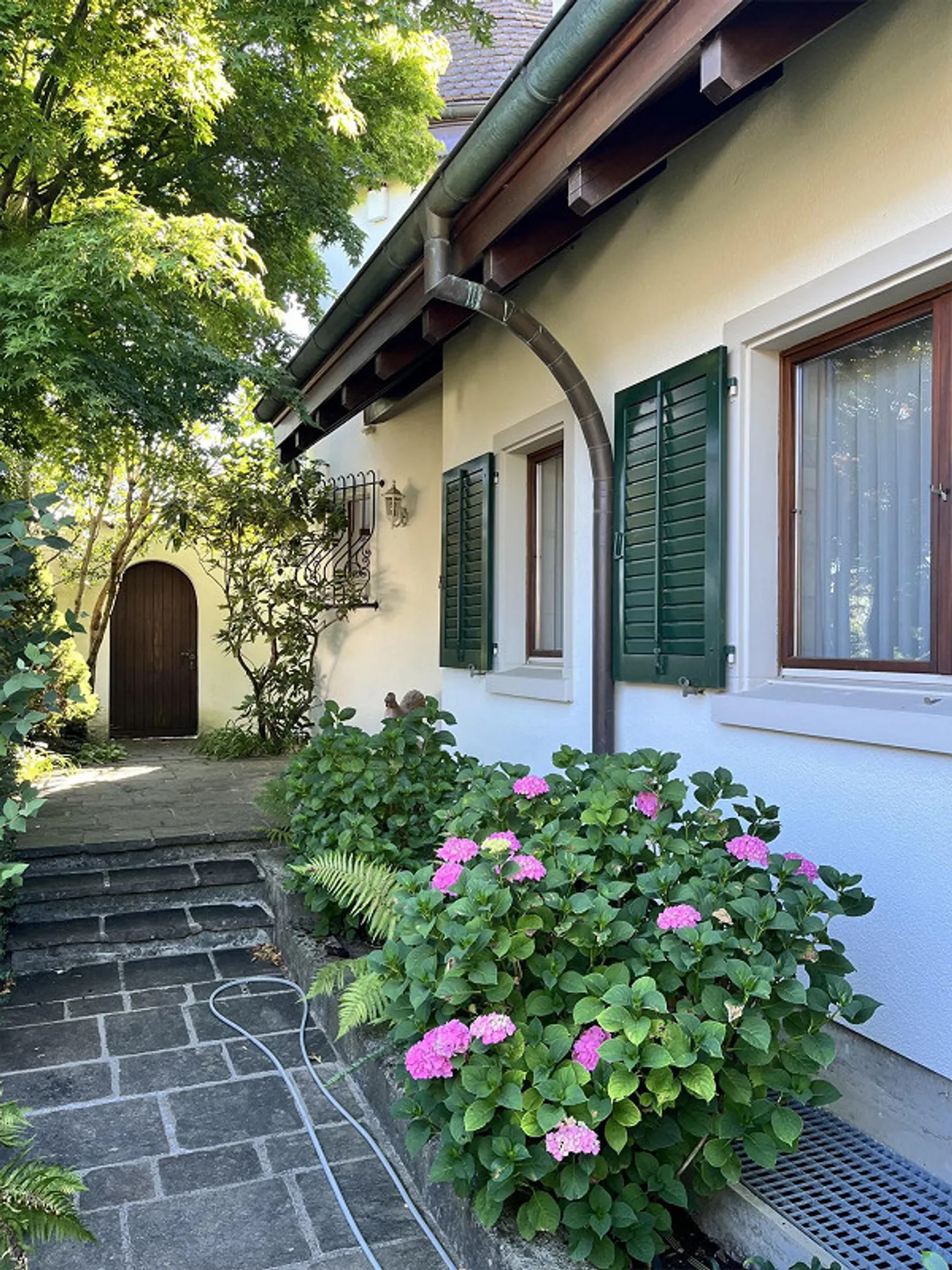 There are houses that convince - and there are houses that inspire - Photo 3 of 11