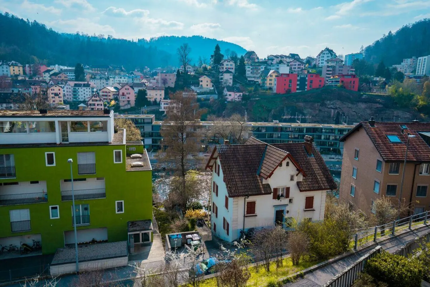 Appartement spacieux de 2,5 pièces avec grotte et coin salon dans le jardin ! - Photo 17 sur 18