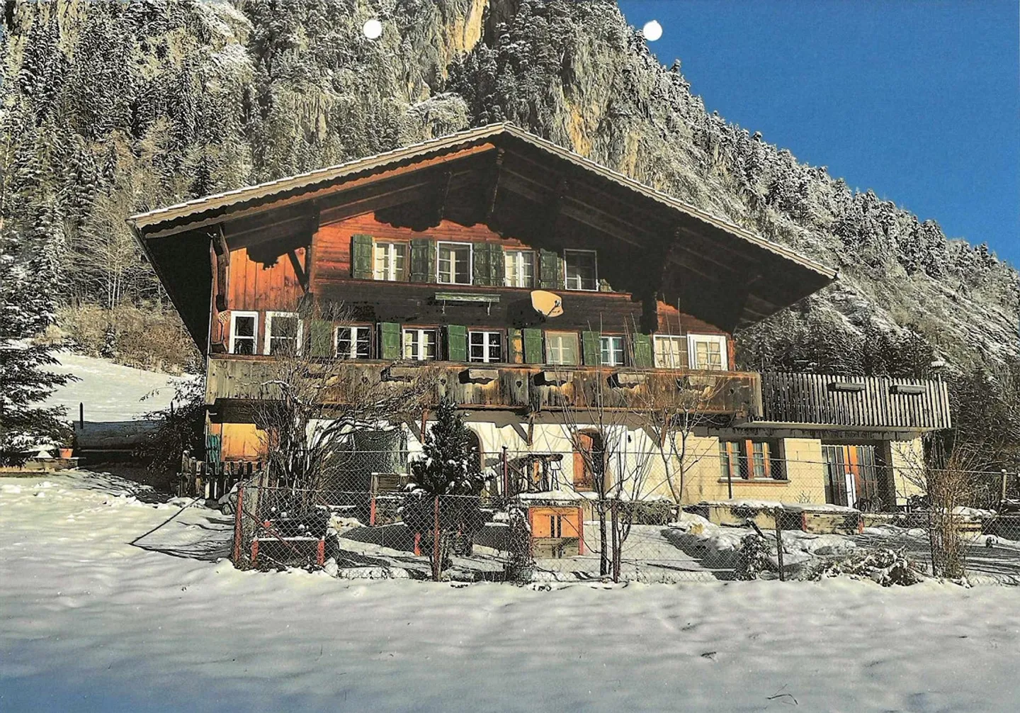 A dreamlike historical farmhouse in Boltigen with mountain view - Photo 1 of 2