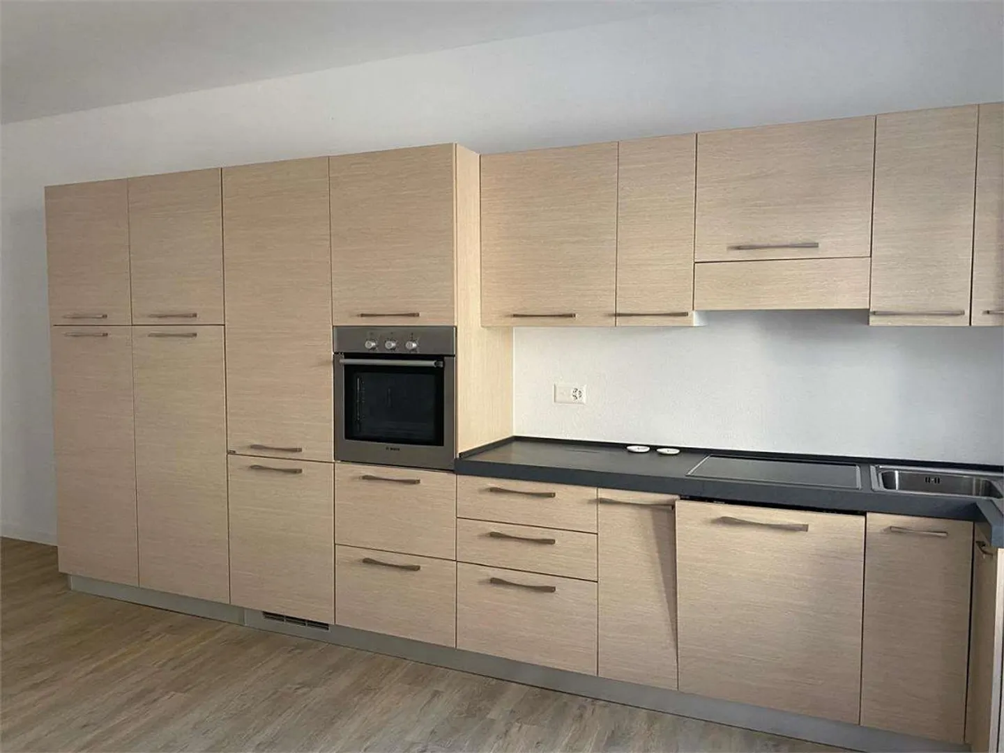 Caslano, beautiful 3.5-room apartment just steps from the lake - Photo 2 of 10