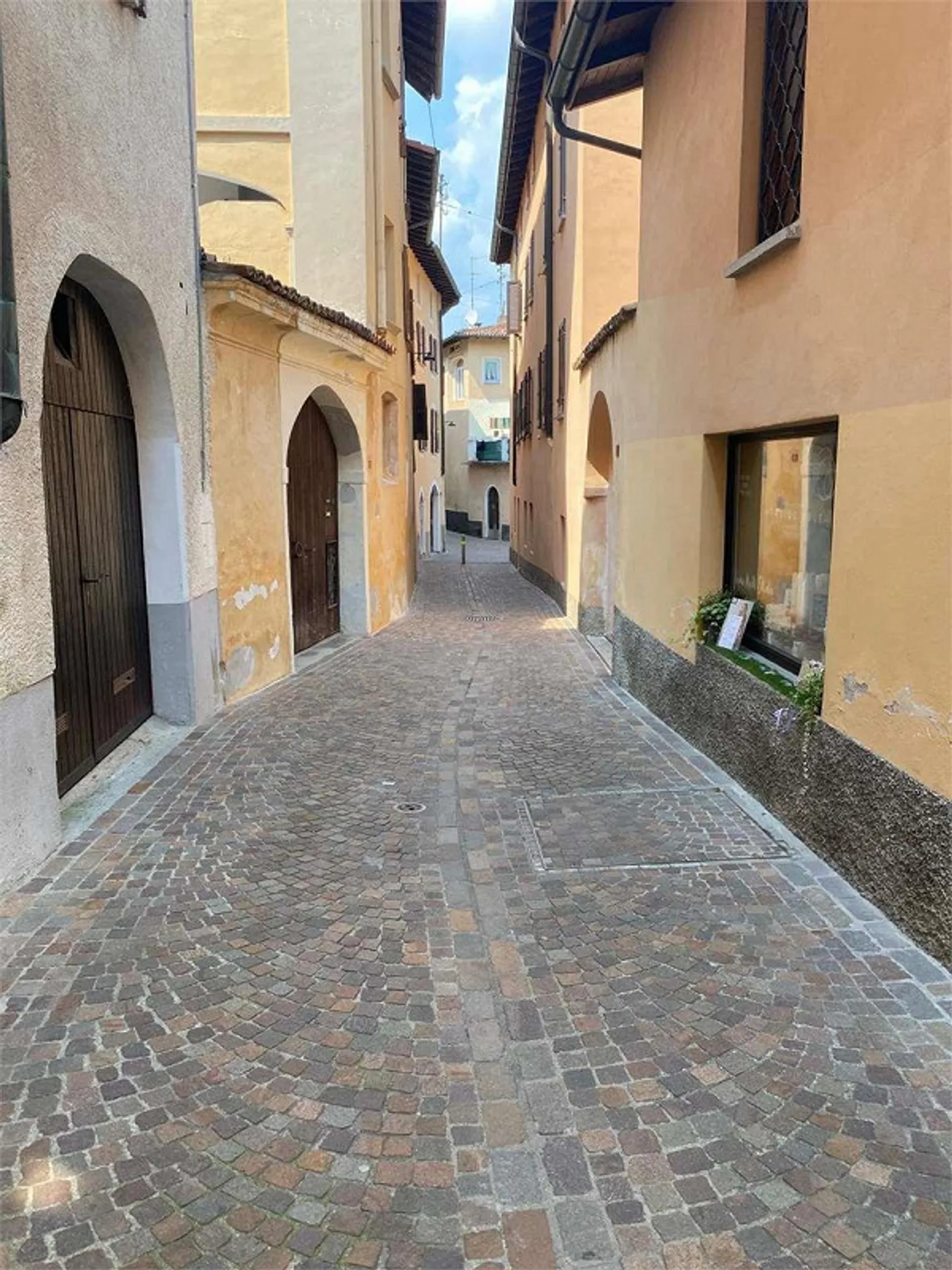 Caslano, beautiful 3.5-room apartment just steps from the lake - Photo 3 of 10