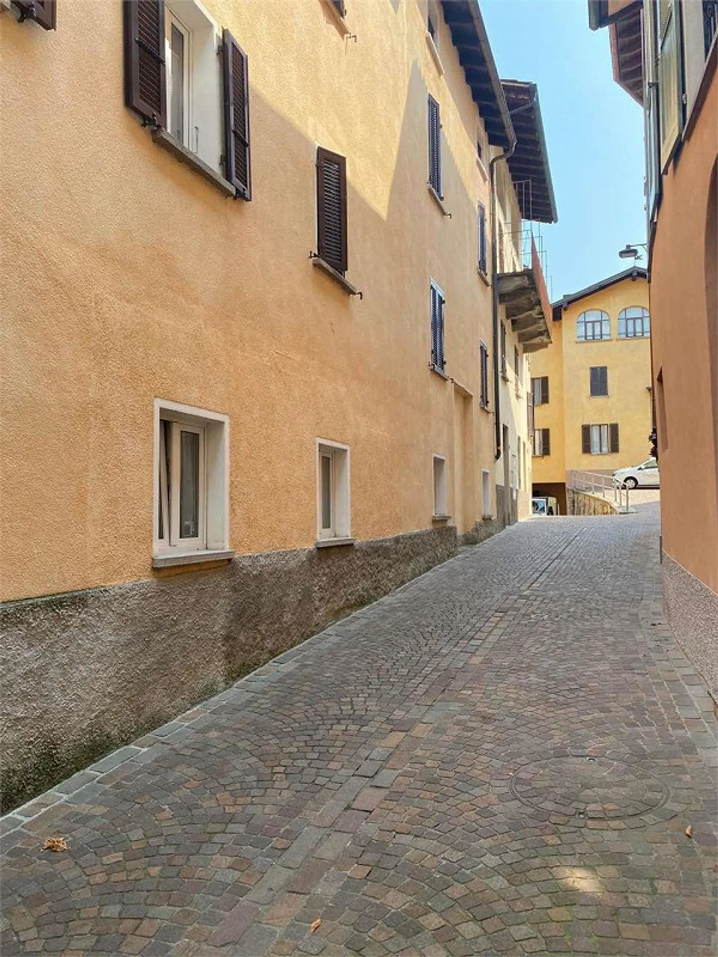 Caslano, beautiful 3.5-room apartment just steps from the lake - Photo 4 of 10