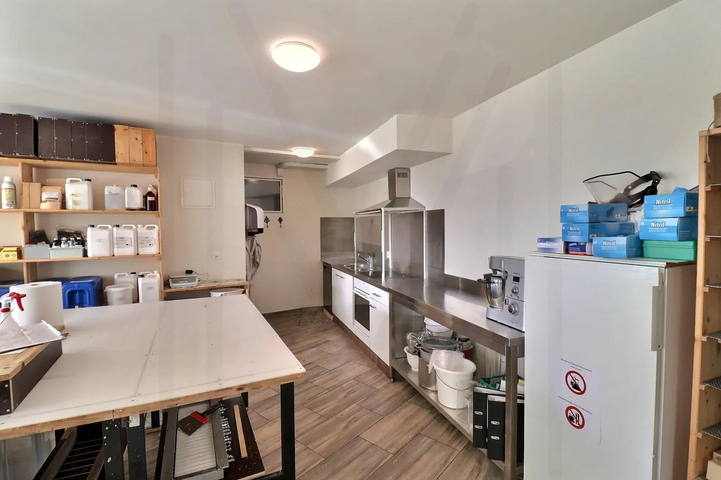 Local commercial avec situation exceptionnelle - Photo 1 sur 3