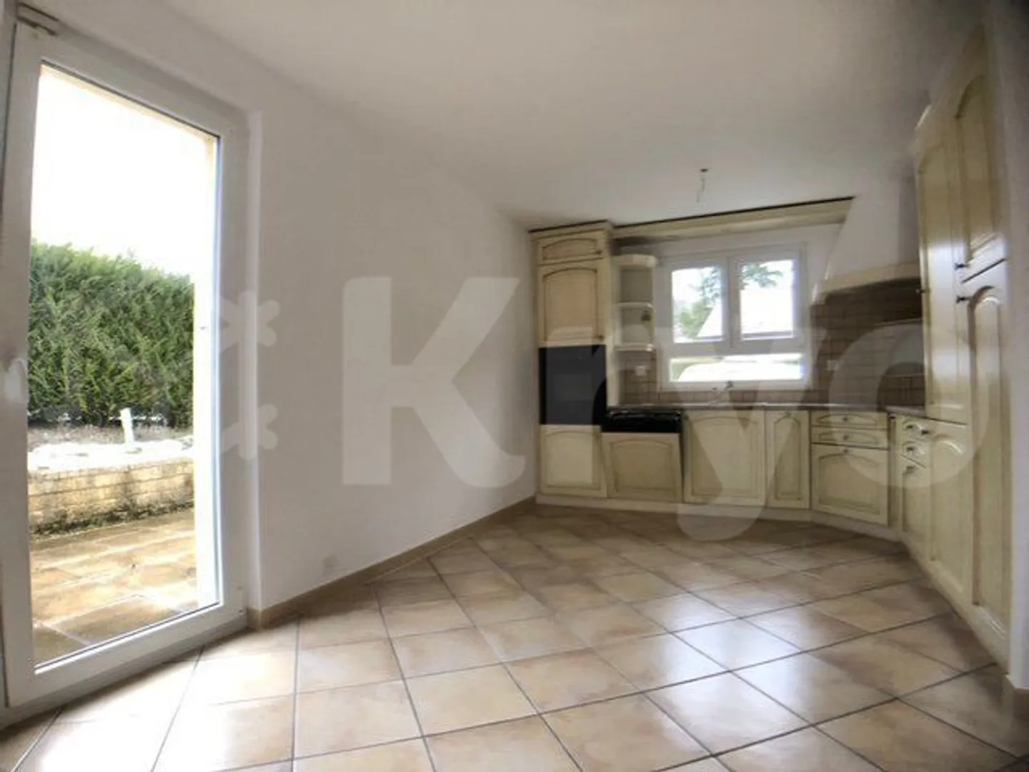 Casa - Foto 4 di 8
