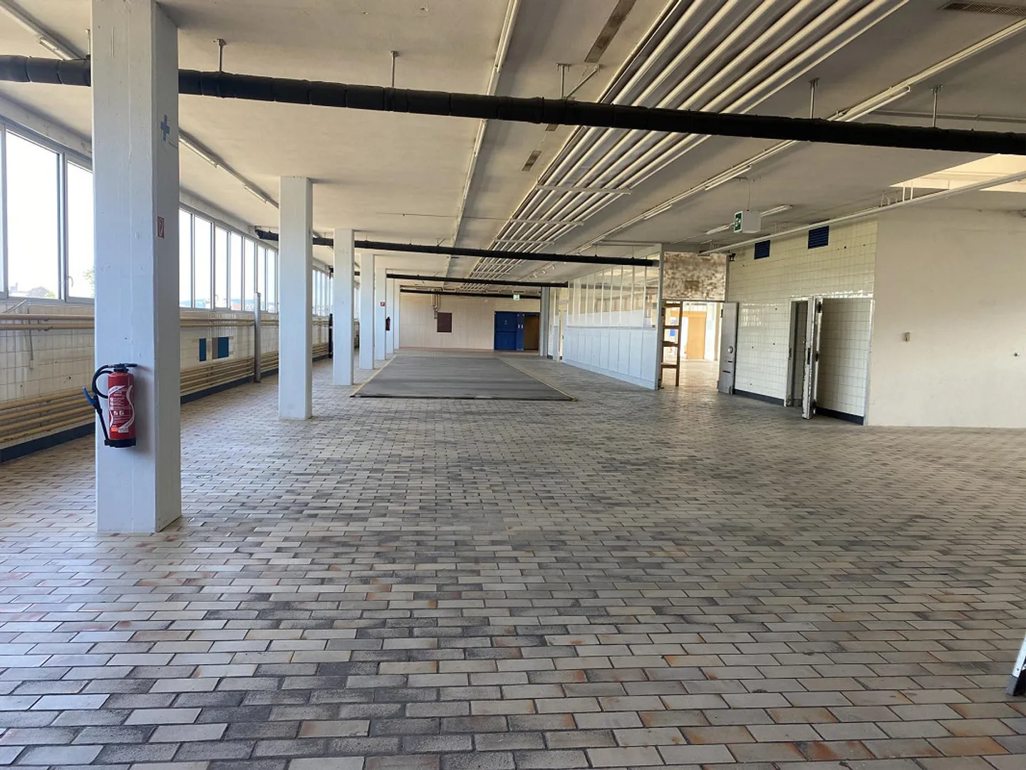 Nous avons de l'espace - vous avez l'idée ! - Photo 1 sur 4