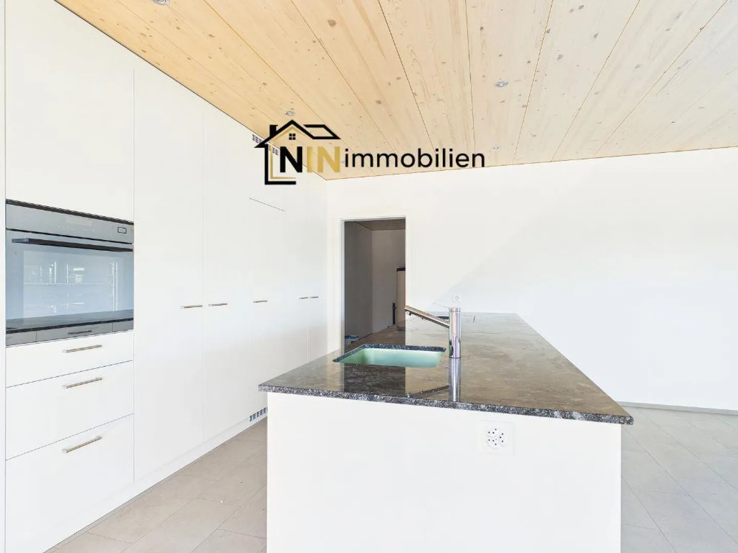 Casa Familiare Moderna in Natura - Foto 3 di 10