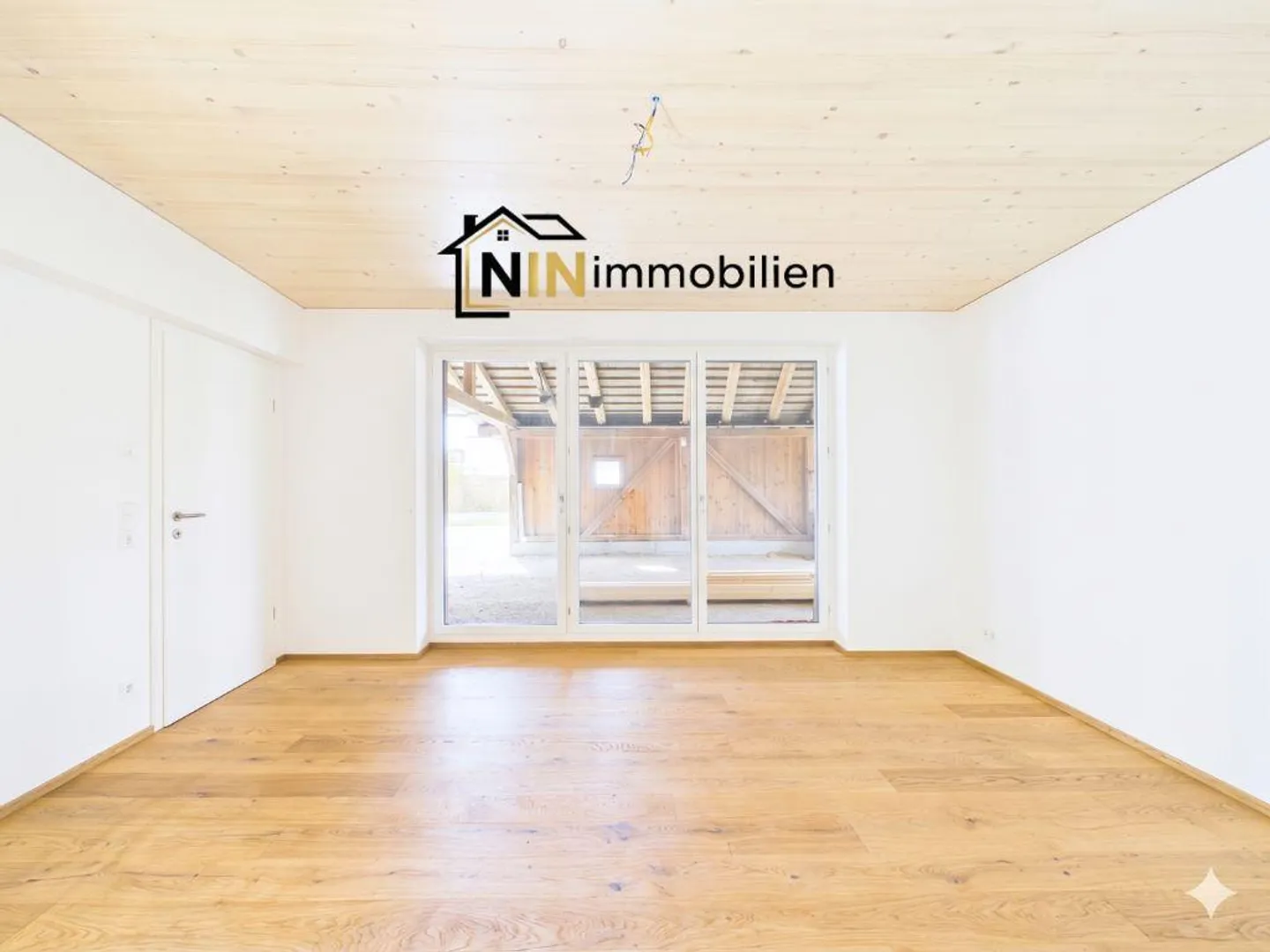 Casa Familiare Moderna in Natura - Foto 4 di 10