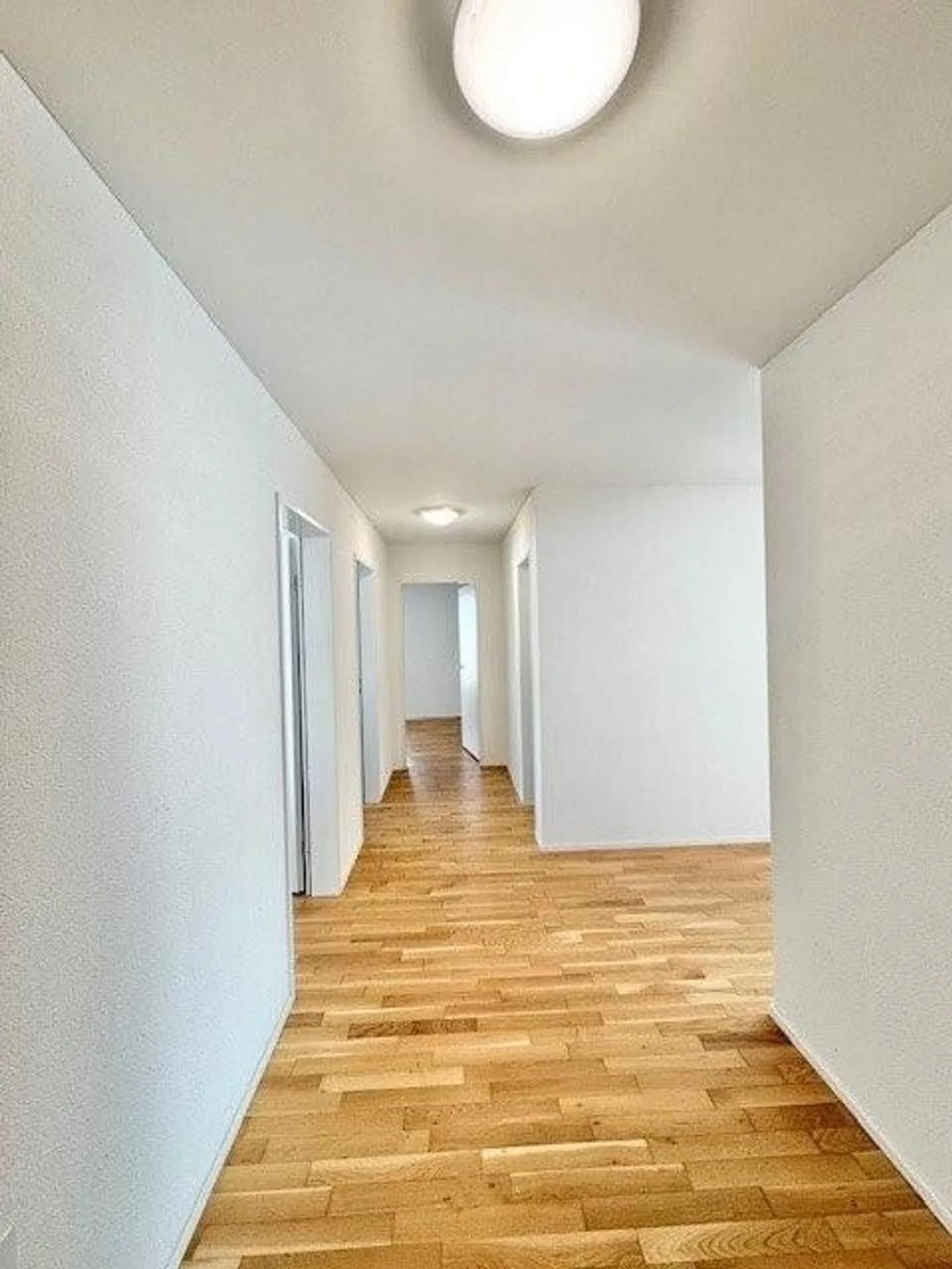 Modern 3.5-room apartment with balcony & washing tower - Photo 8 of 9