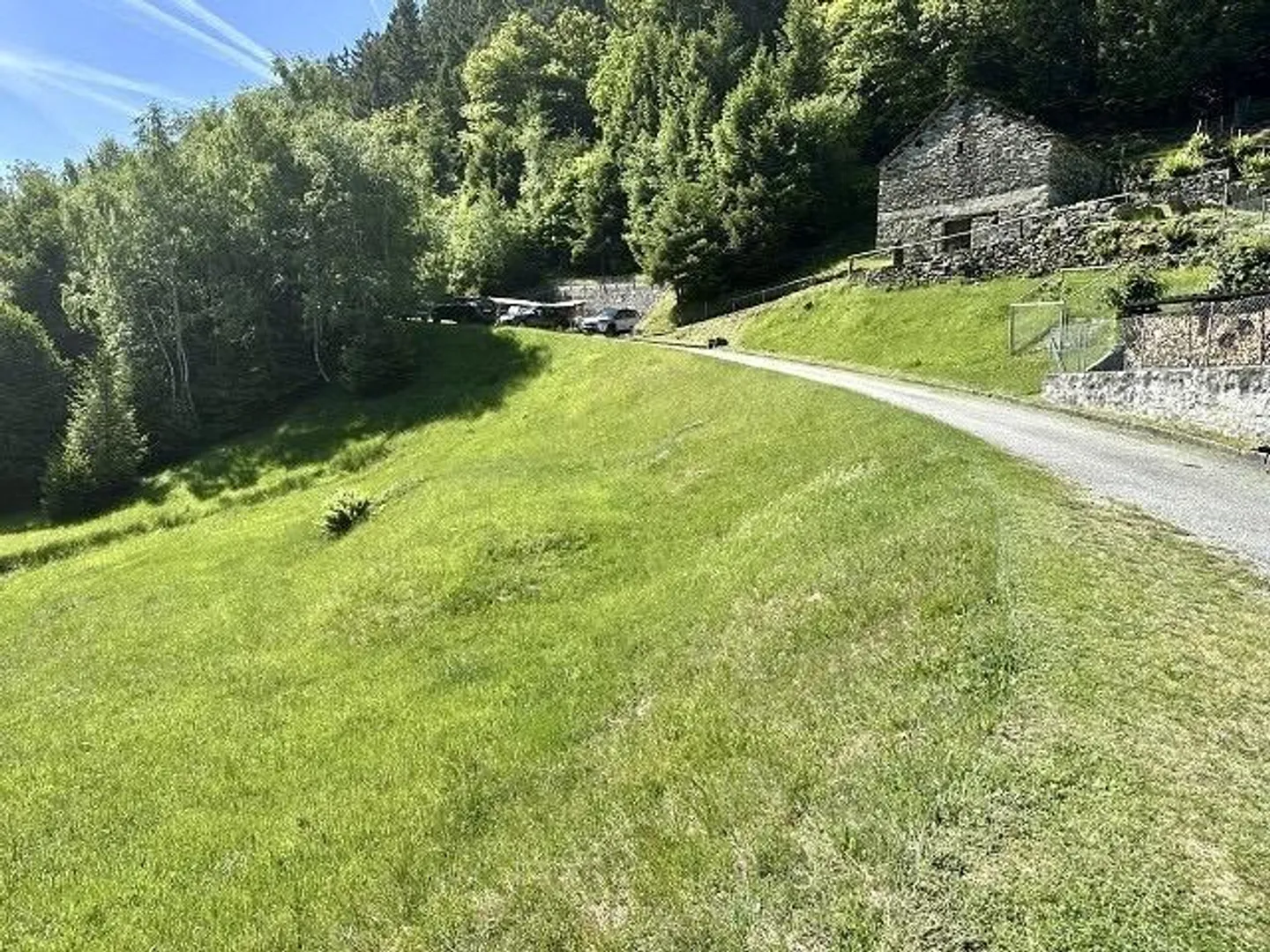 Rustique de 3 pièces avec terrain de prairie dans un emplacement très calme avec vue - Photo 22 sur 27