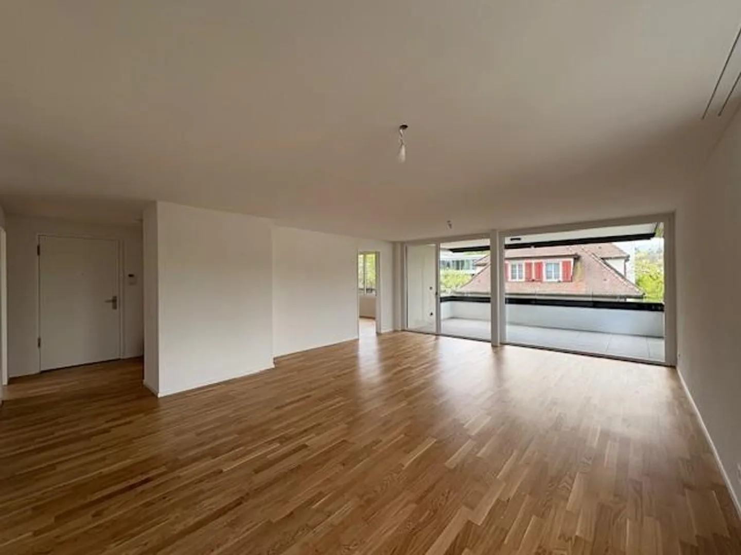 3.5 Room Apartment in Excellent City Location - Photo 2 of 11