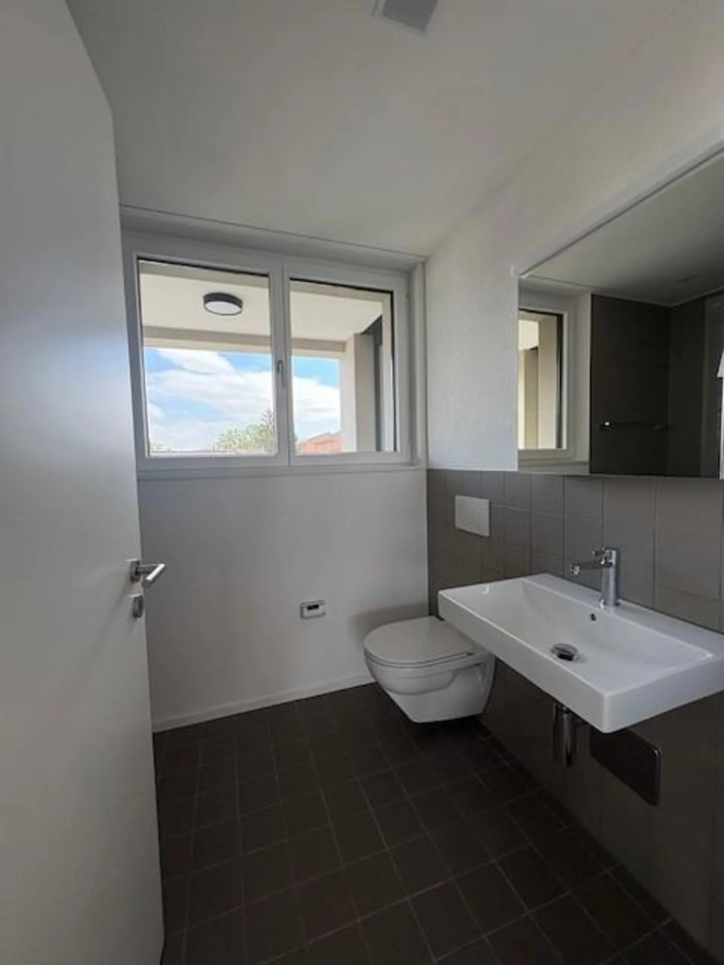 3.5 Room Apartment in Excellent City Location - Photo 9 of 11