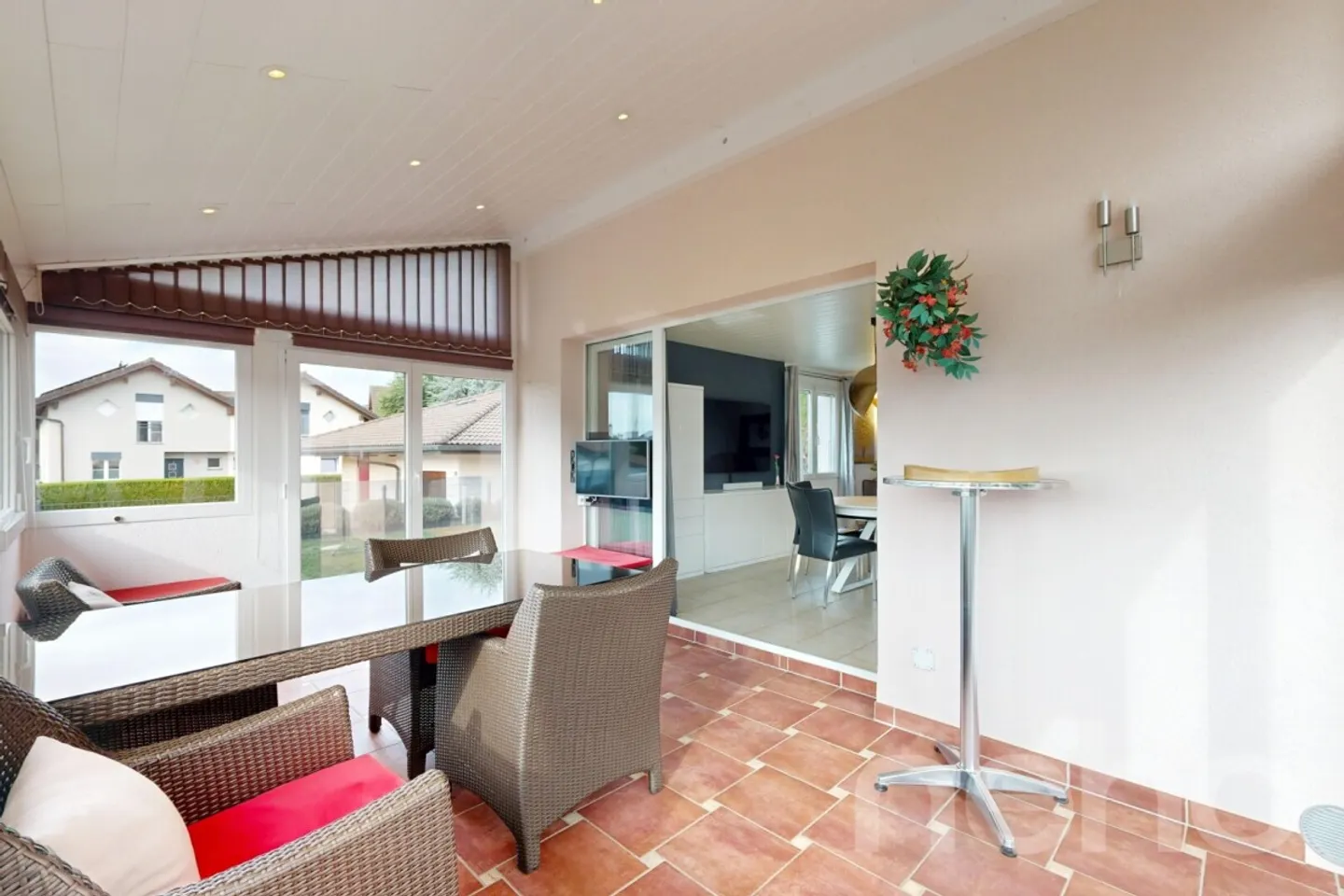 Bright 5.5-room house with garden, ideal for families - Photo 8 of 12
