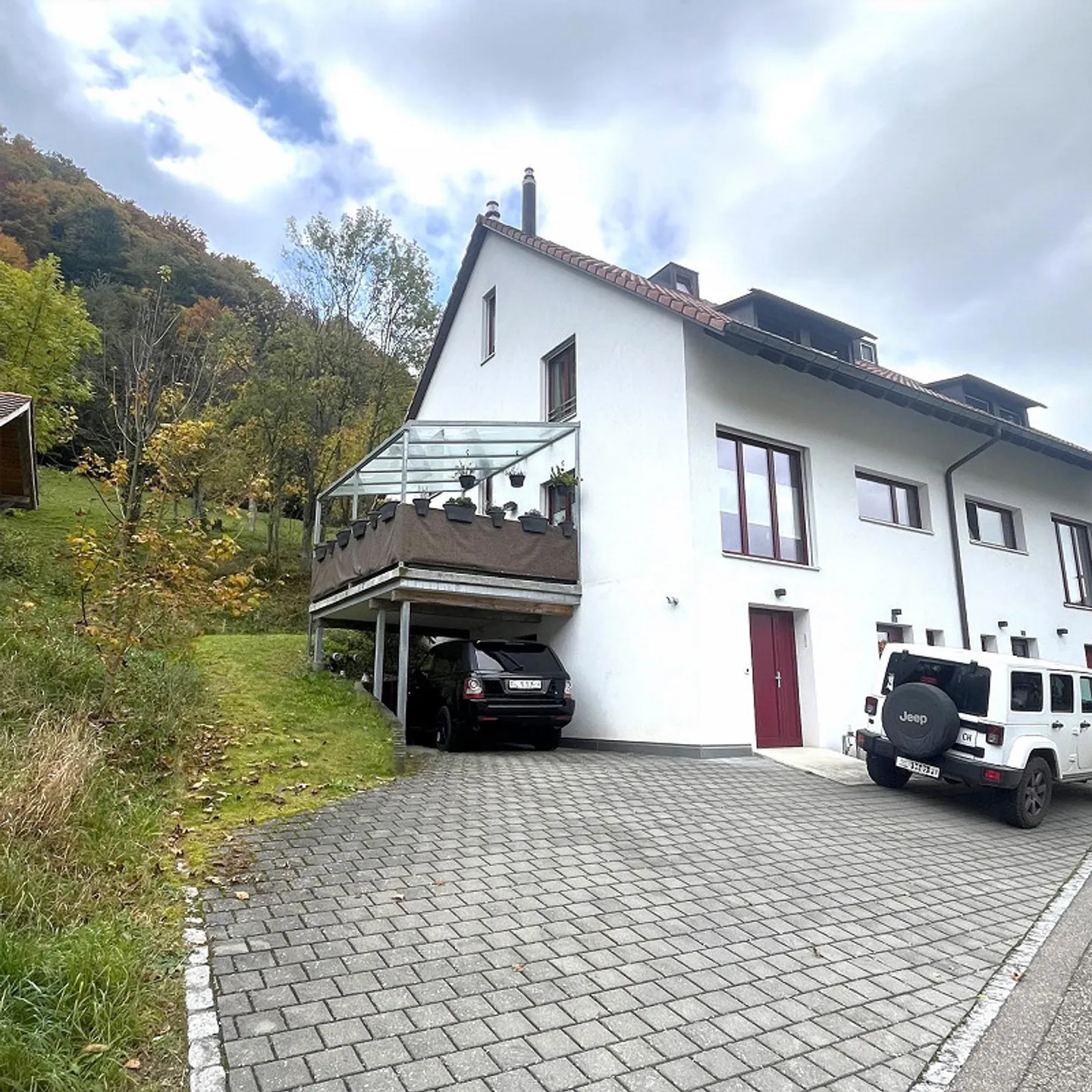 4.5-Room Single-Family House with Individual Potential - Photo 1 of 15