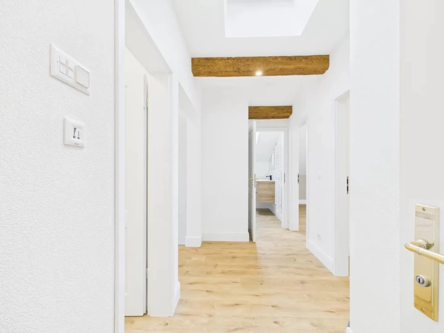 Ansprechende 3.5-Zimmer-Dachwohnung in Brig-Glis - Foto 4 von 10