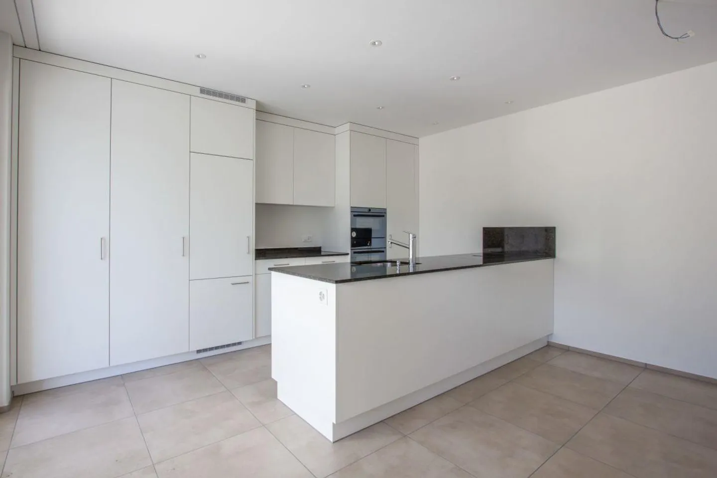 Appartement de jardin neuf dans un emplacement calme - Photo 3 sur 15