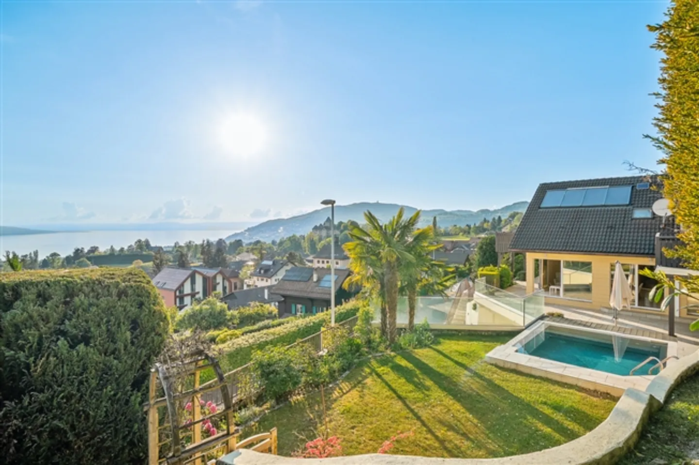 Magnificent independent property with stunning views - Photo 1 of 18