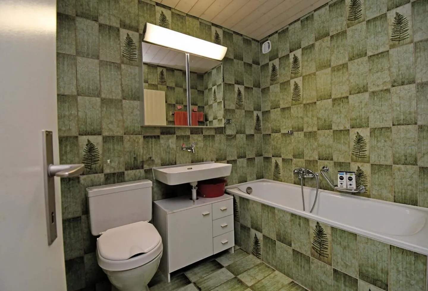 In Harmony with Nature: Your Terrace House - Photo 10 of 13