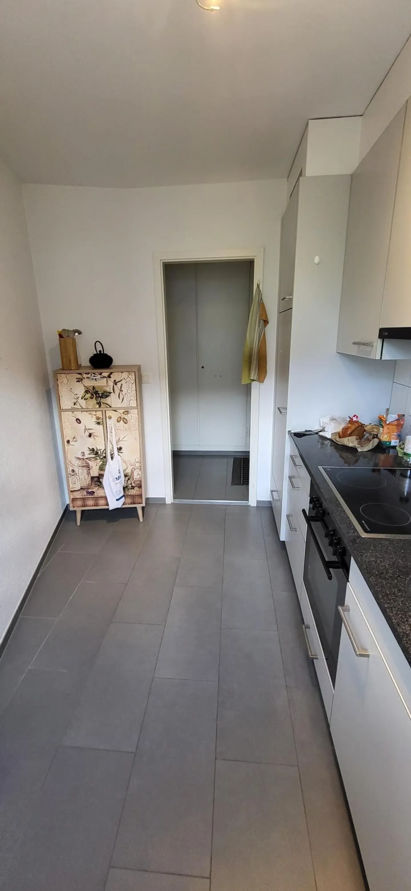 Appartamento 3 locali con balcone, 1° piano a destra - Foto 3 di 14