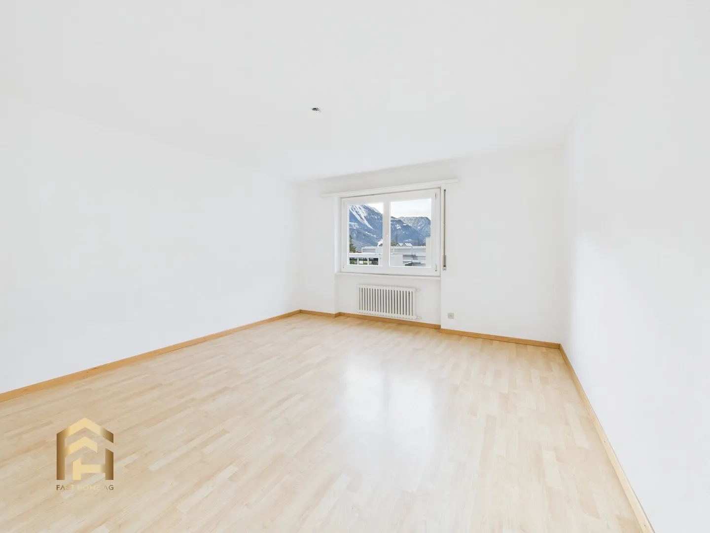 Dream Home in the Valais 4.5 Rooms, Balcony and Lots of Light - Photo 7 of 13