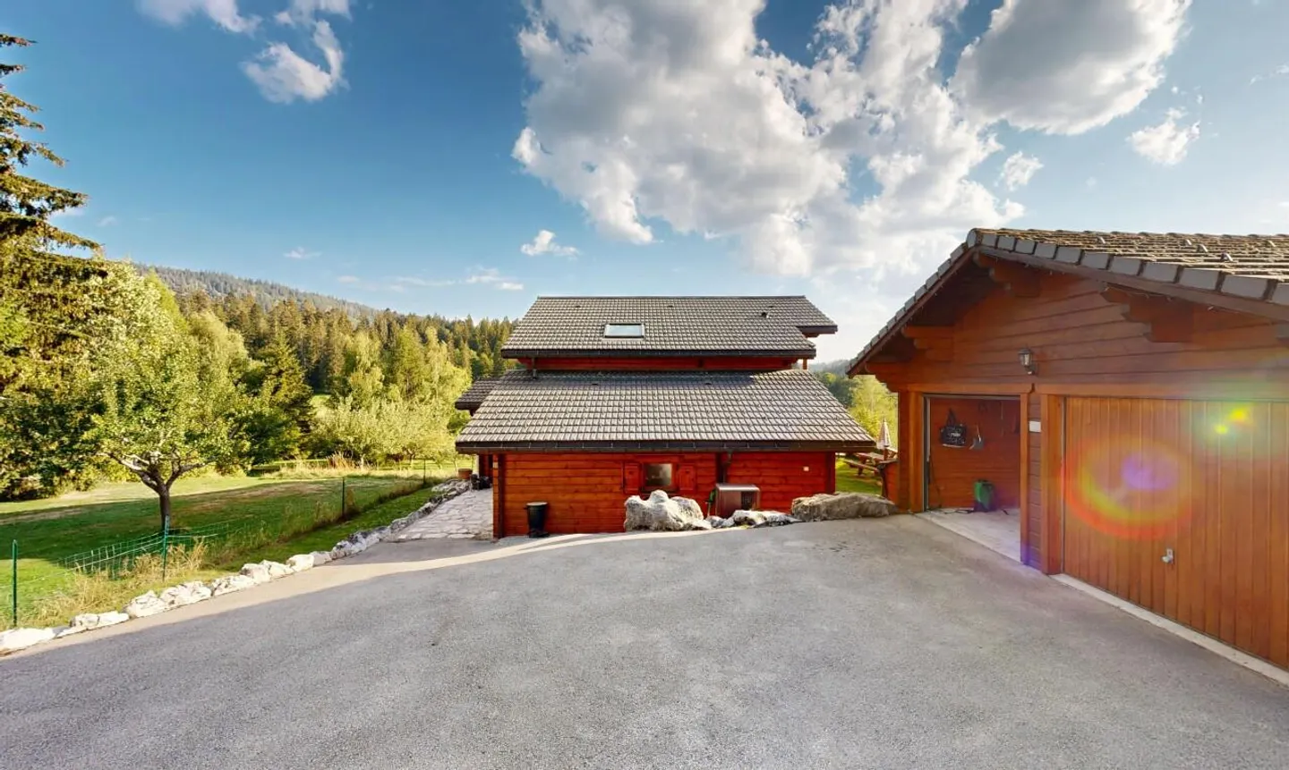 Außergewöhnliches 6,5-Zimmer-Haus am Fuße der Pisten - Foto 3 von 11