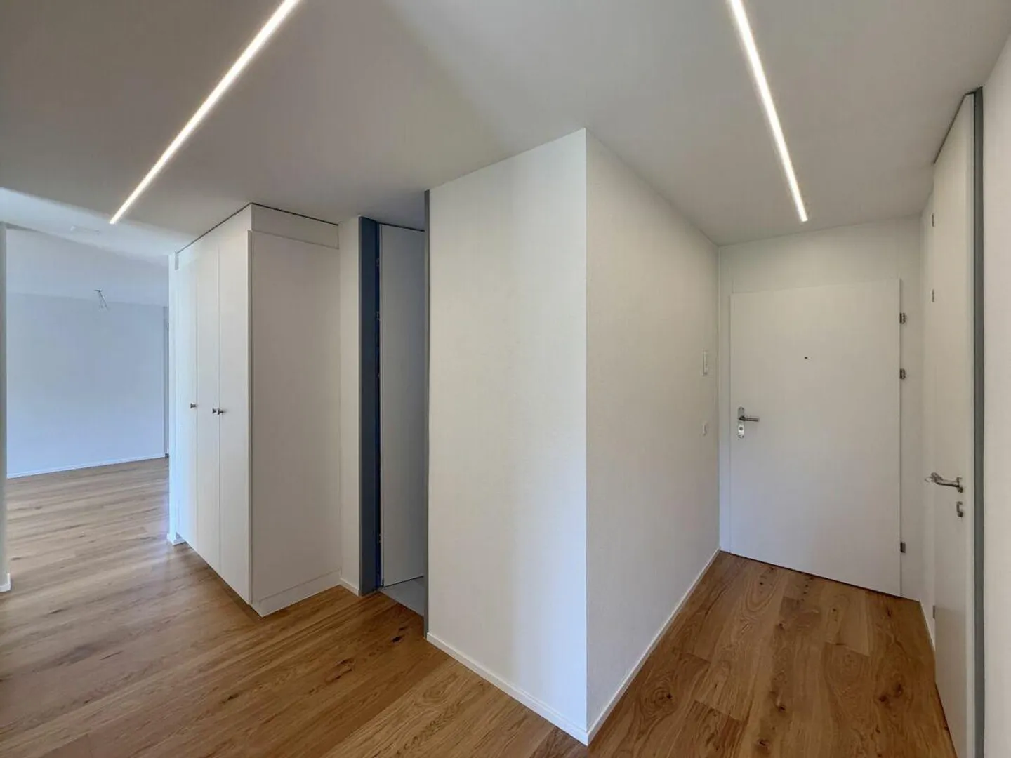 Modernes Apartment mit atemberaubender Aussicht - Foto 7 von 12